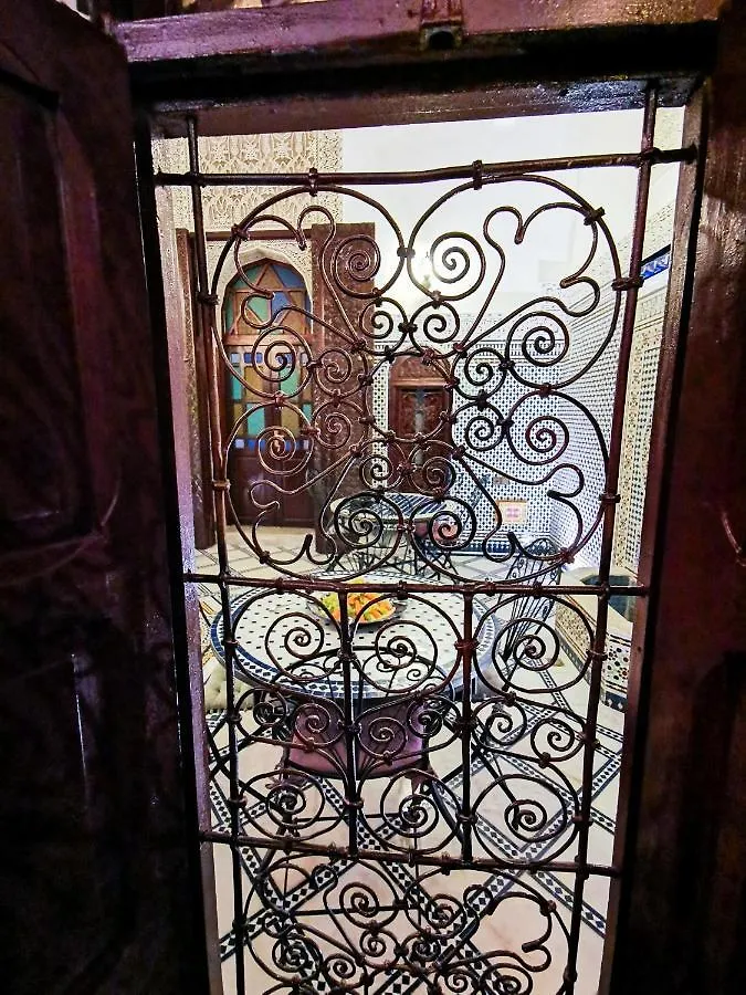 ***  Riad Farah Fez Marruecos